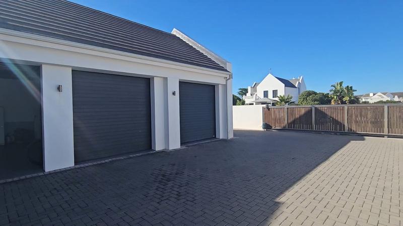 6 Bedroom Property for Sale in Golden Mile Western Cape